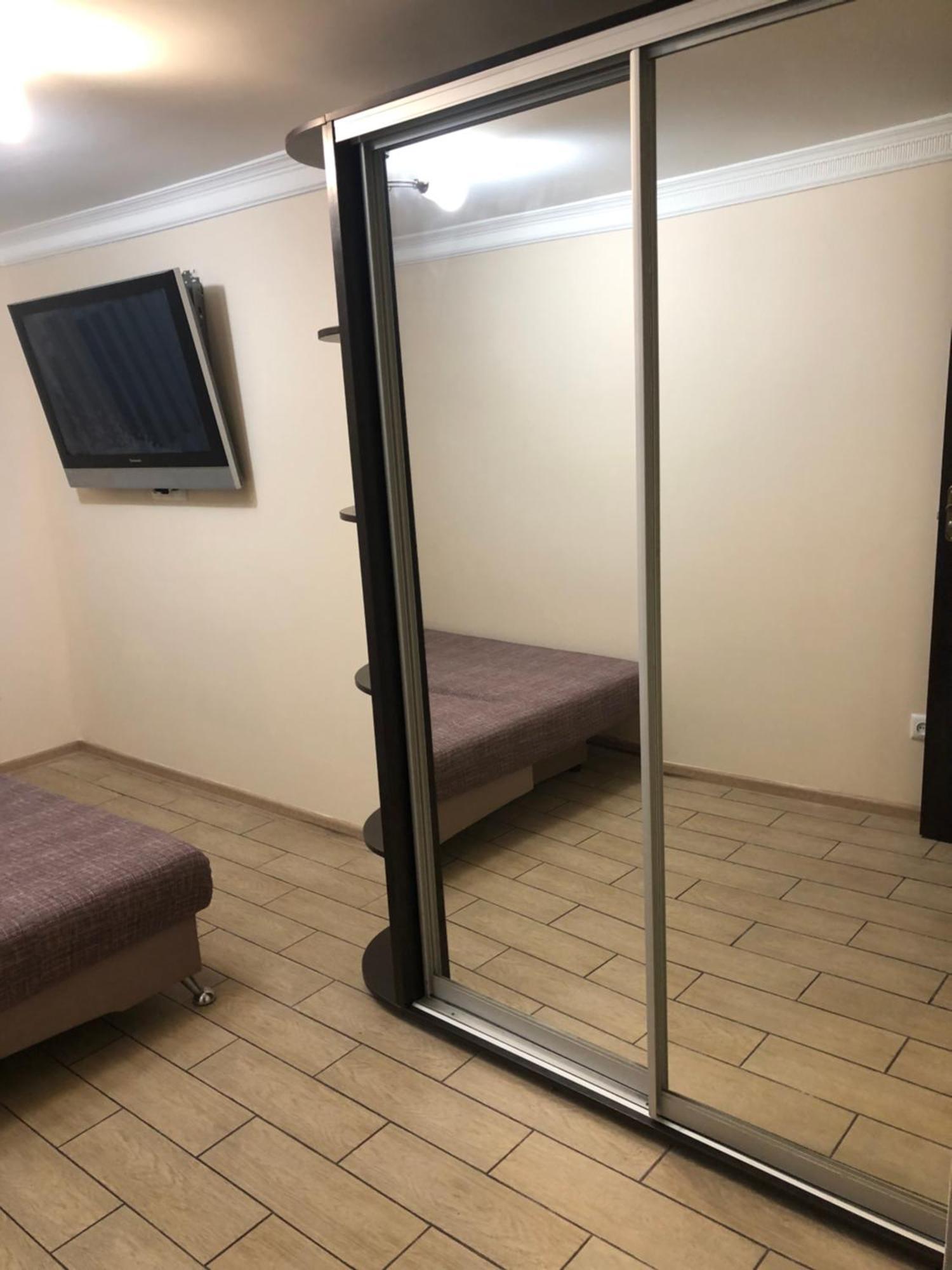 Домик С Бассейном Возле Молодой Гвардии Apartment *